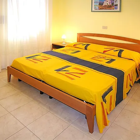 Azalea Апартаменти Бібіоне